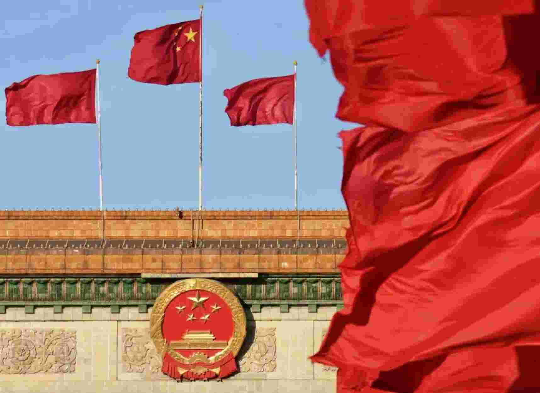 习近平和南非总统拉马福萨配合主持中非向导人对话会