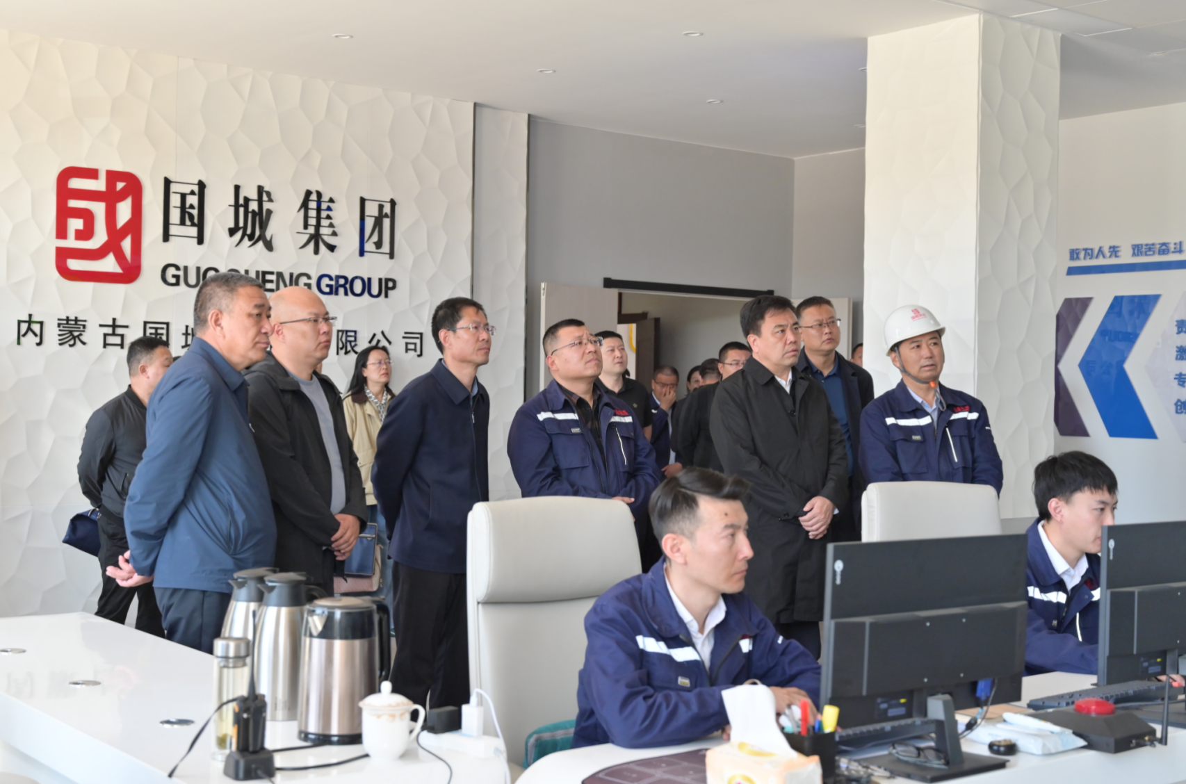 乌兰察布市于海成副市长一行深入必威西汉姆联官网首页实业调研