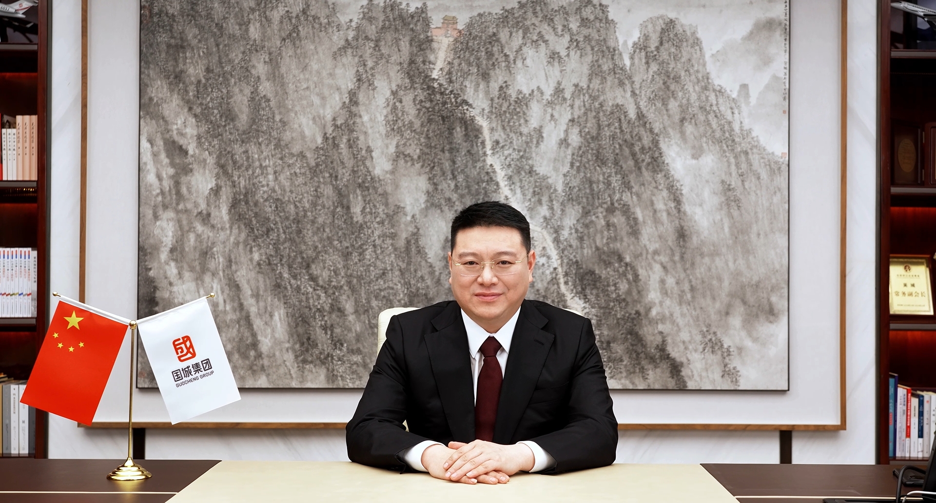 必威西汉姆联官网首页集团董事长吴城揭晓二〇二五年新年贺词
